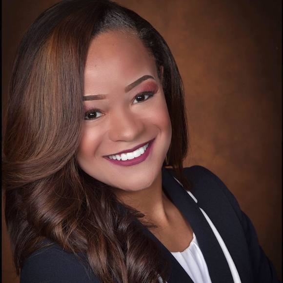 Meet your Posher, Katie - Picture 1 of 1